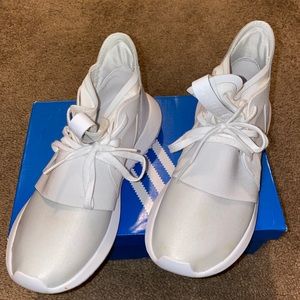 Adidas tubular defiant shoes